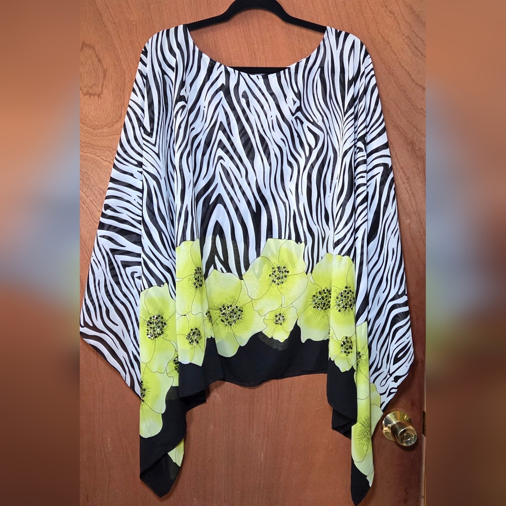 NWT Diane Gilman Zebra Print Floral Border Poncho in Black, Wh. & Lime Sz 1x-3x